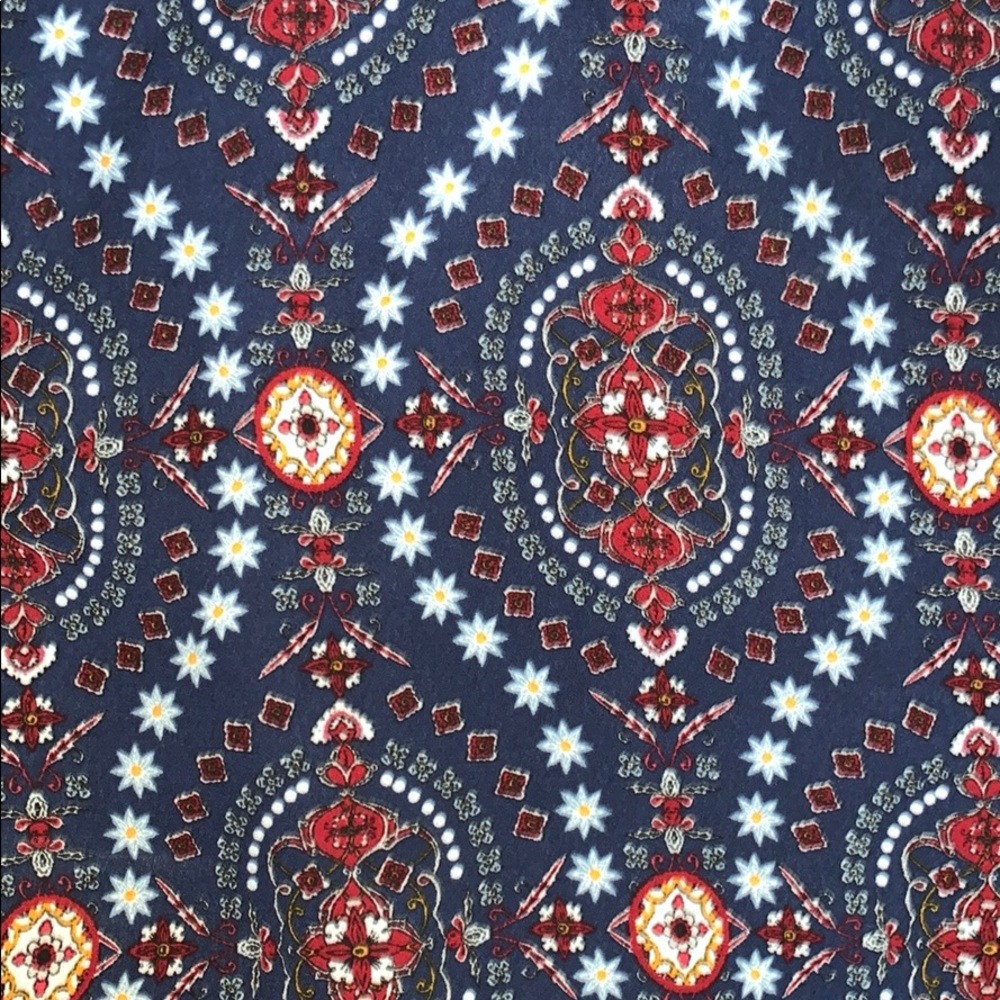 Patterned blouse - Picture 2 of 3